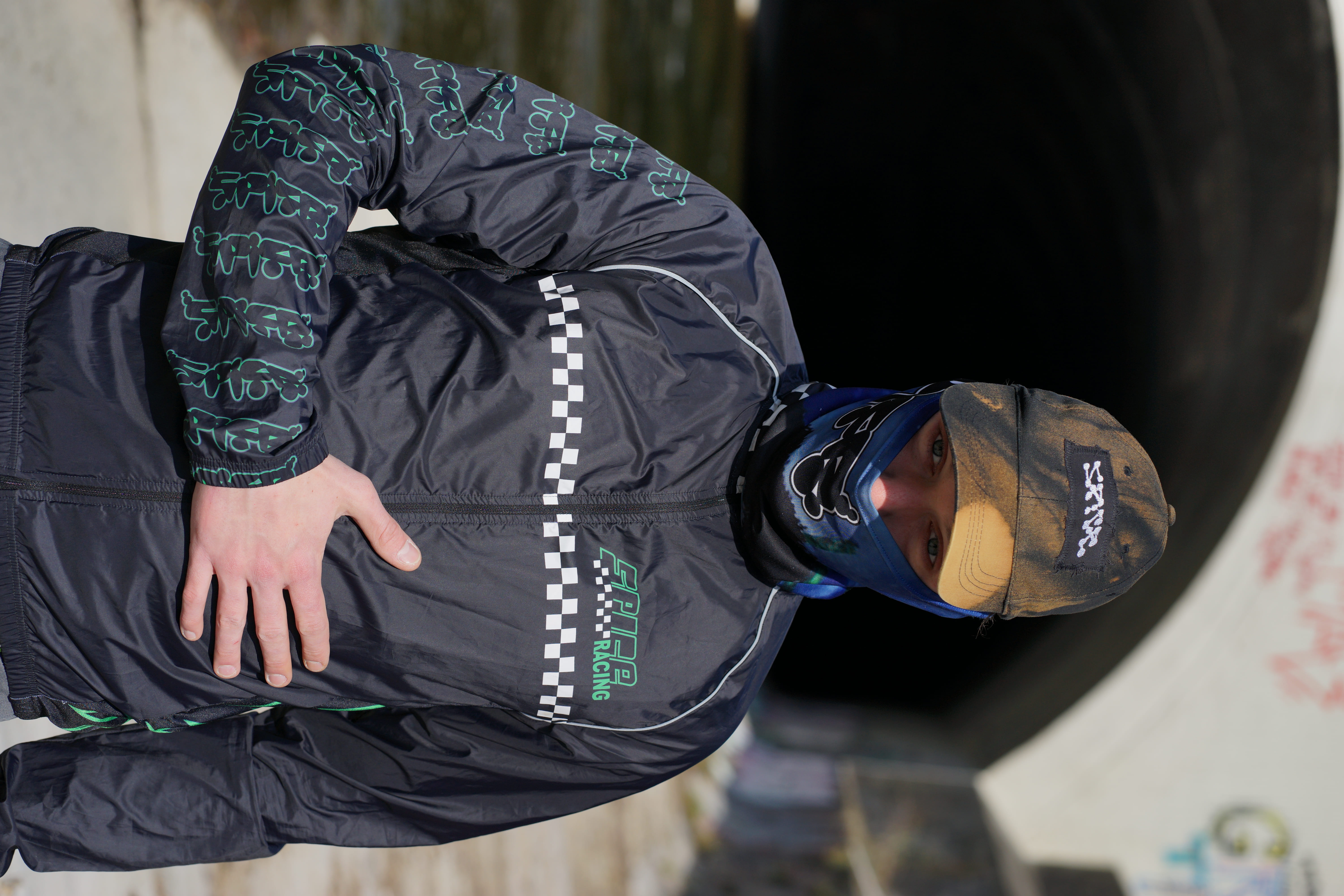 LIGHTWEIGHT RACE JACKET