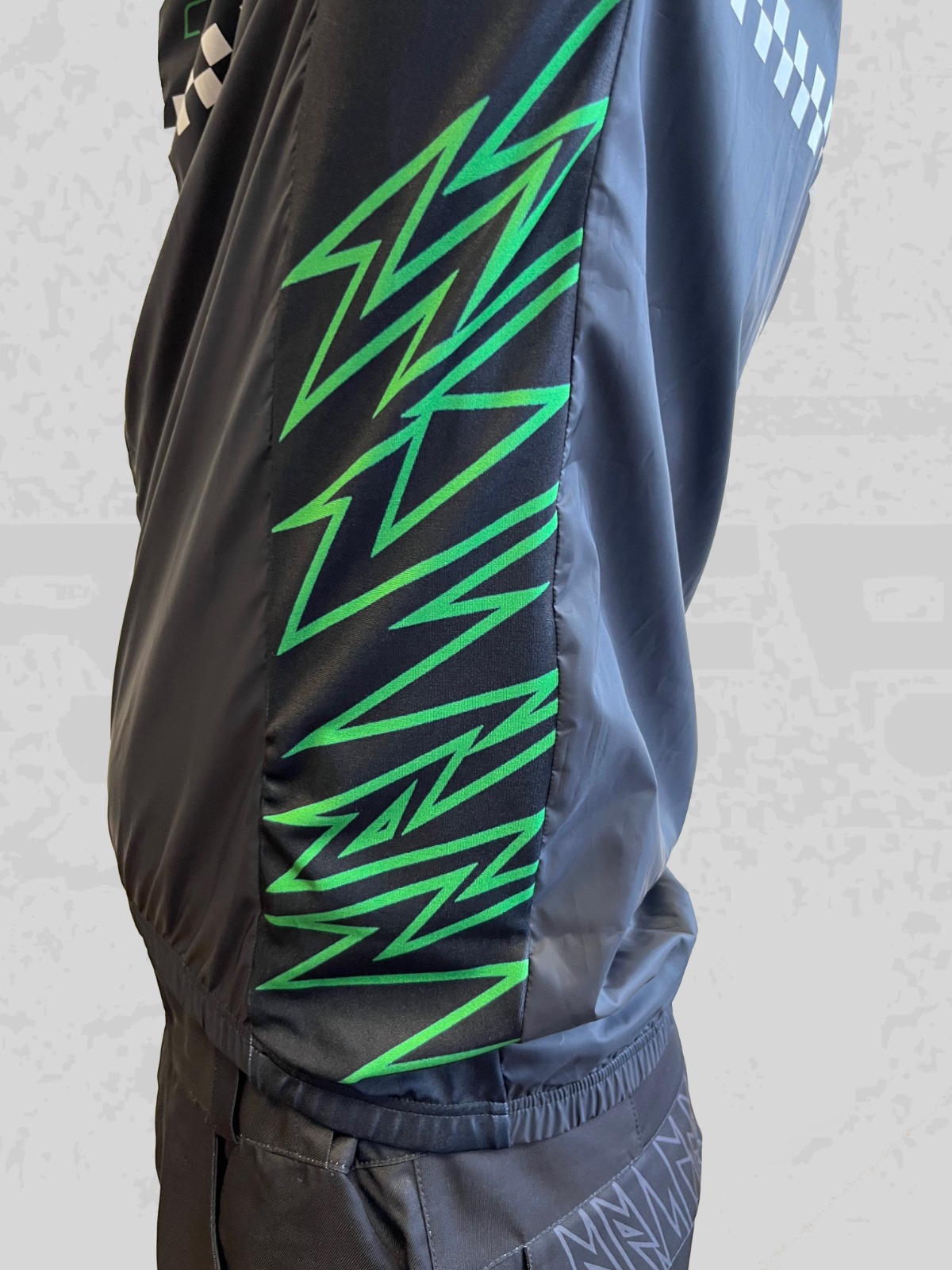 LIGHTWEIGHT RACE JACKET